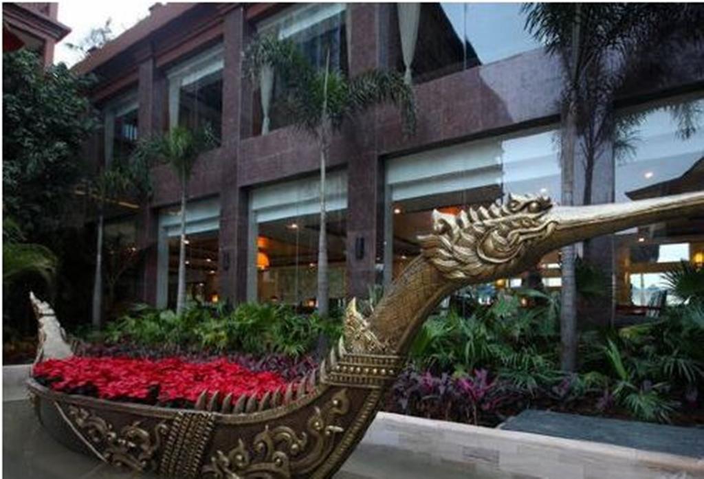 Ramada Plaza Xishuangbanna Ξενοδοχείο Εξωτερικό φωτογραφία