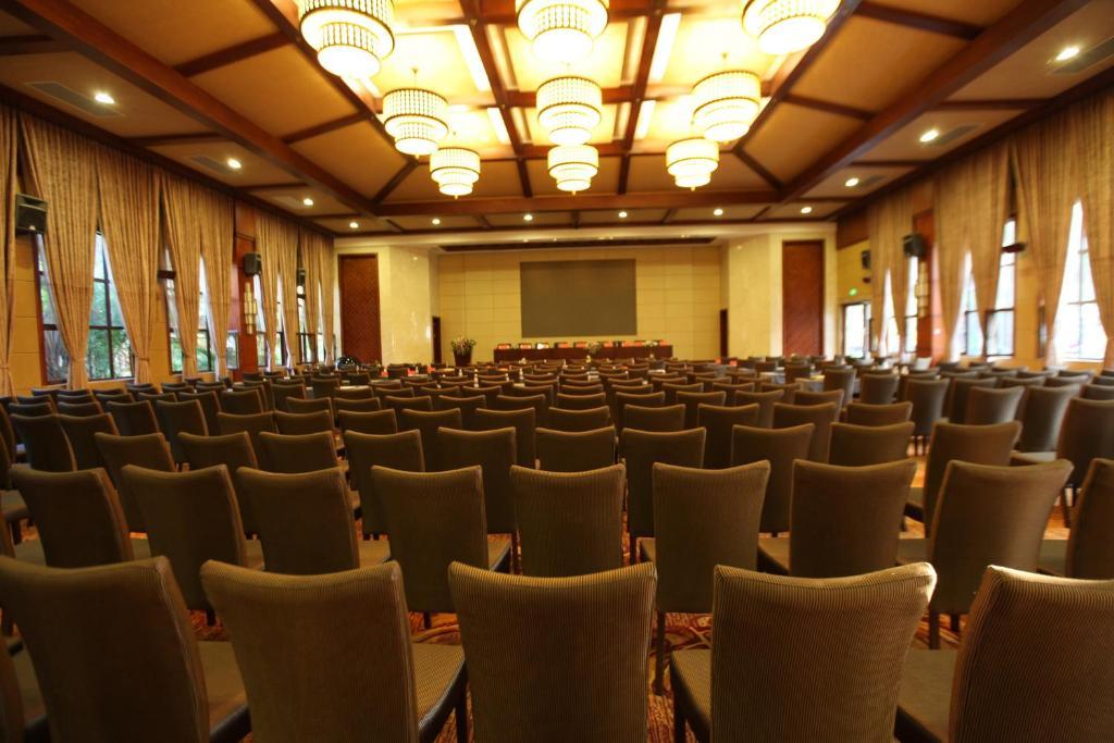 Ramada Plaza Xishuangbanna Ξενοδοχείο Εξωτερικό φωτογραφία