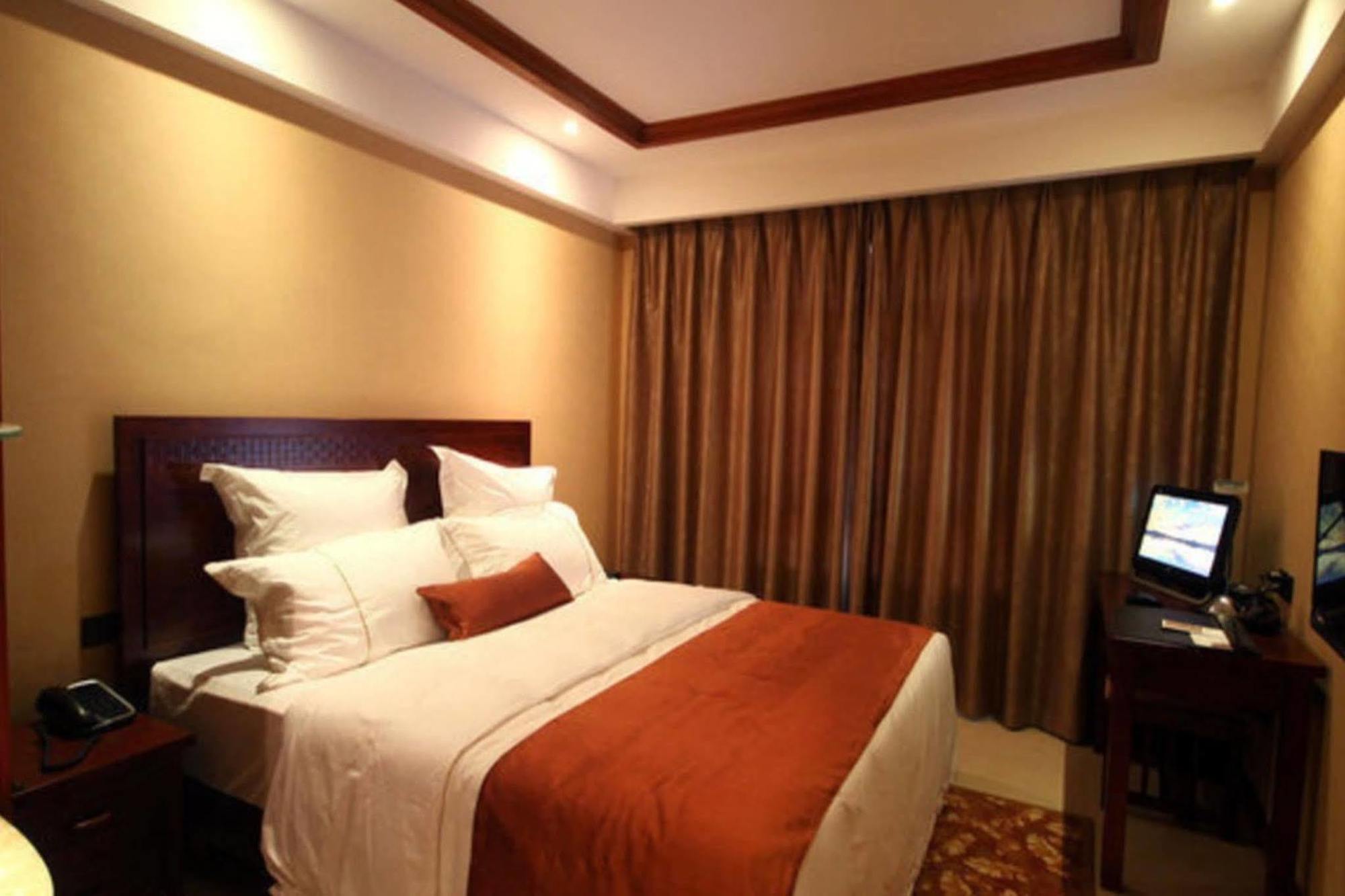Ramada Plaza Xishuangbanna Ξενοδοχείο Εξωτερικό φωτογραφία